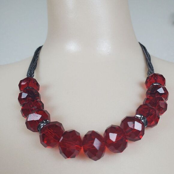 Kenneth Cole Red Chunky Glass Bead Clear Rondelle Gunmetal Necklace Bracelet Set - Picture 4 of 15